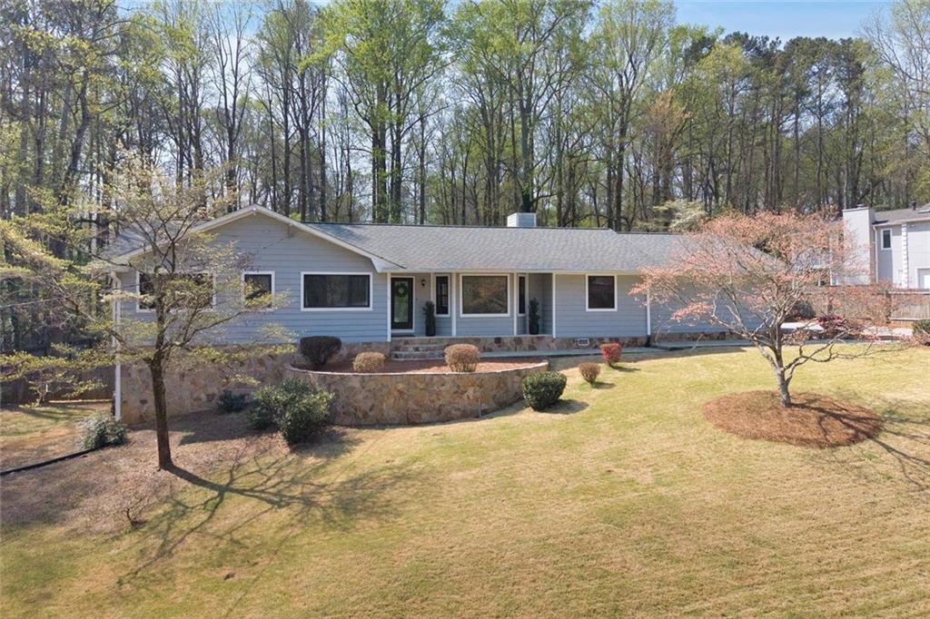785 E Hembree Crossing