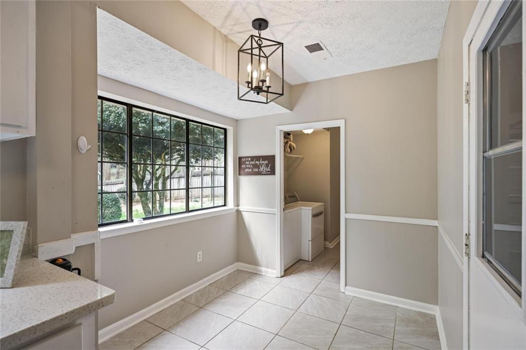 785 E Hembree Crossing