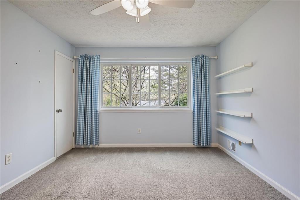 785 E Hembree Crossing