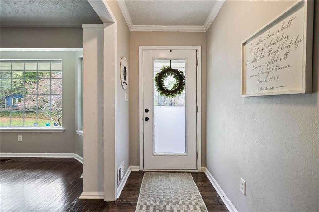 785 E Hembree Crossing
