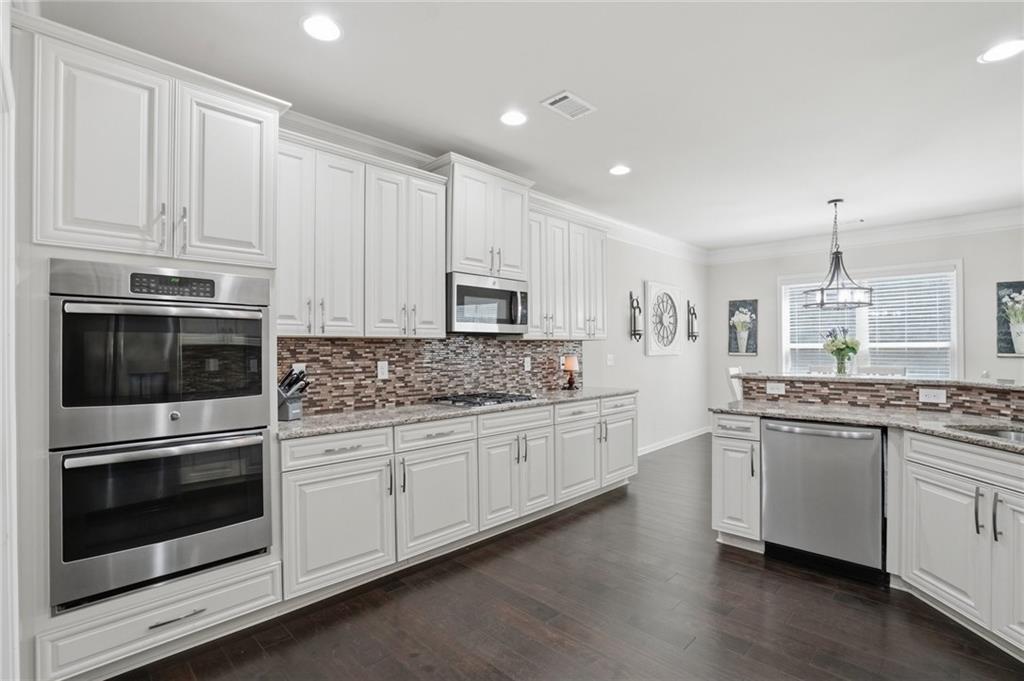 1995 Poplar Ridge Place