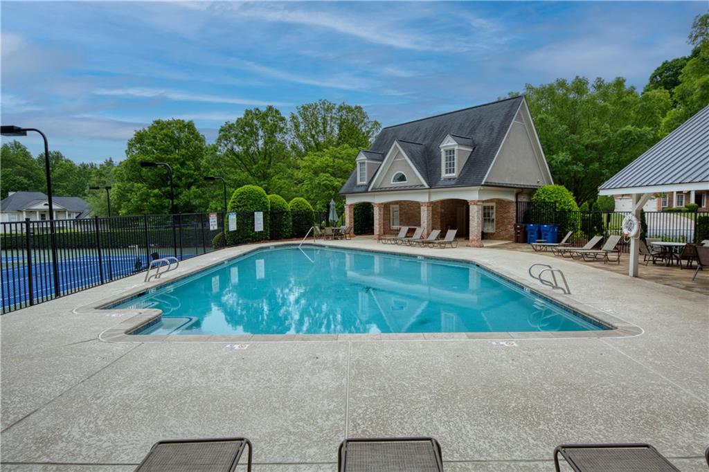 1110 Bascomb Farm Drive