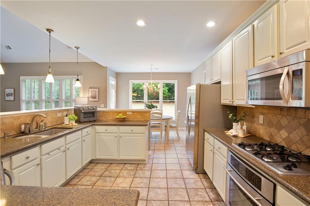 1110 Bascomb Farm Drive
