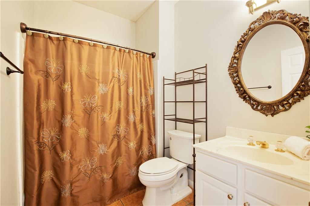 1110 Bascomb Farm Drive