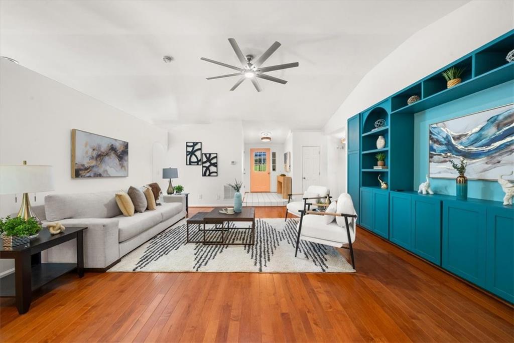 4209 Harris Ridge Court