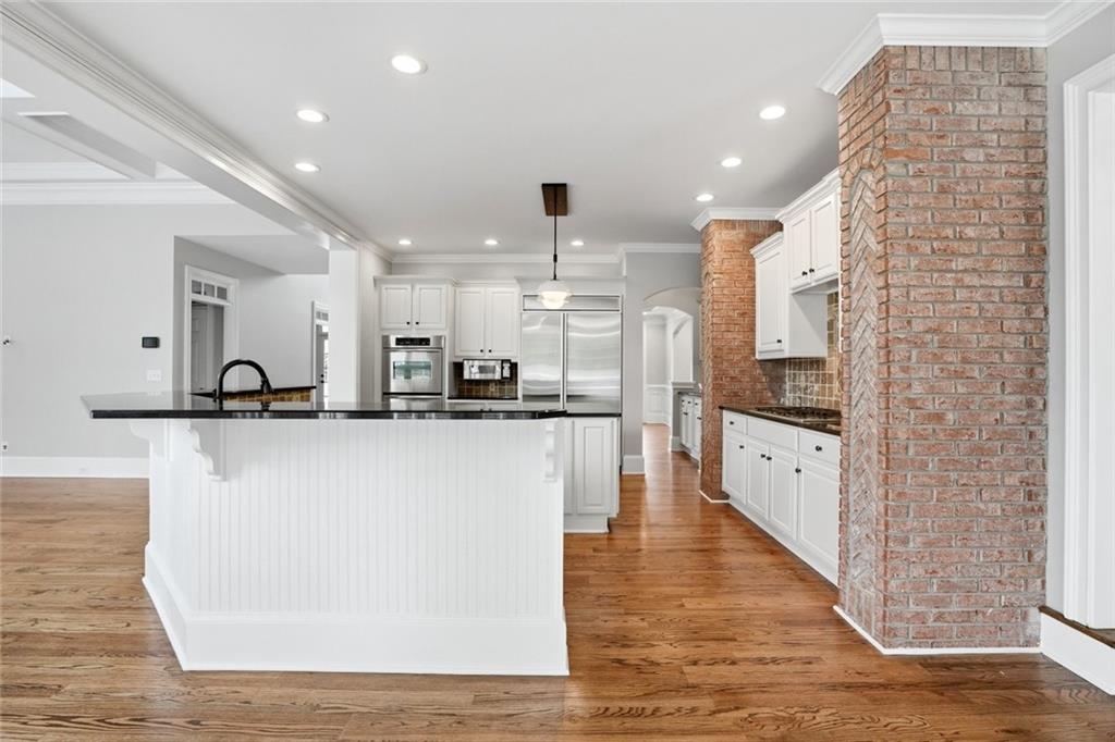 315 Lake Bend Court