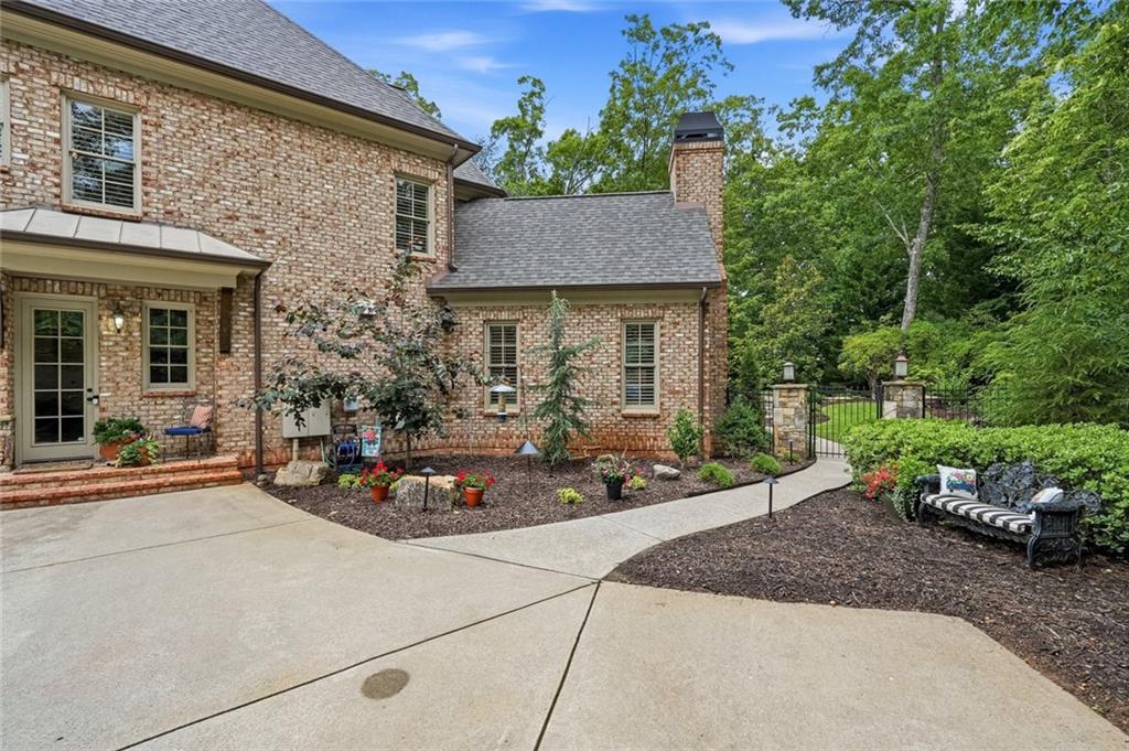 13335 Bishops Court