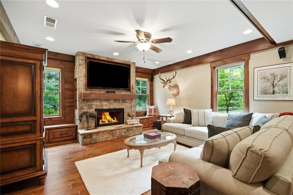 1540 Bramble Bush Way