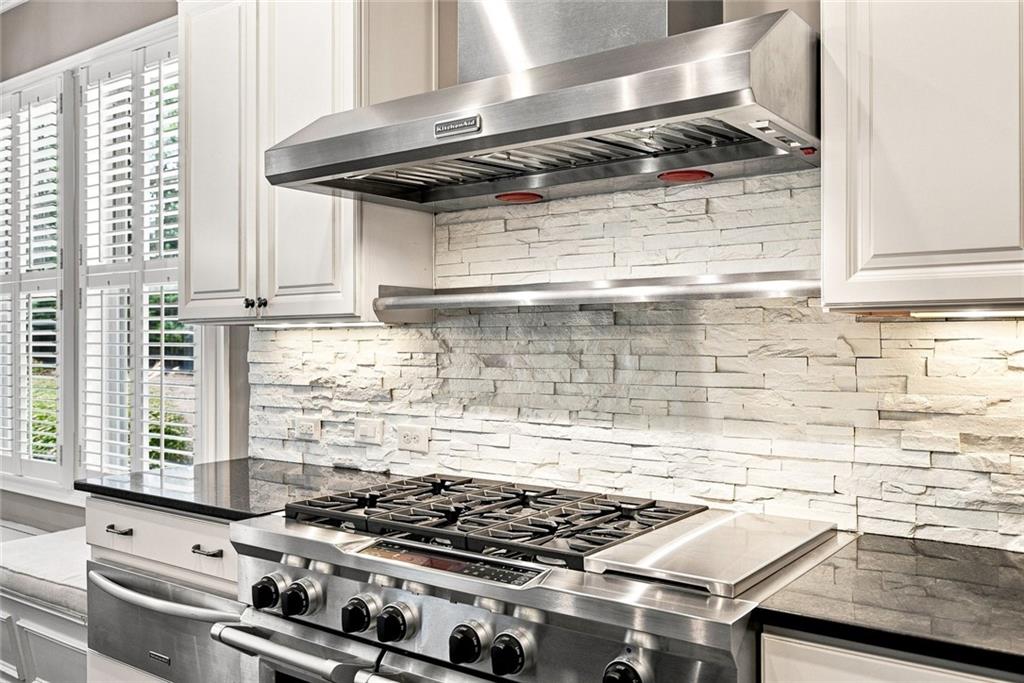 2117 Mcfarlin Lane