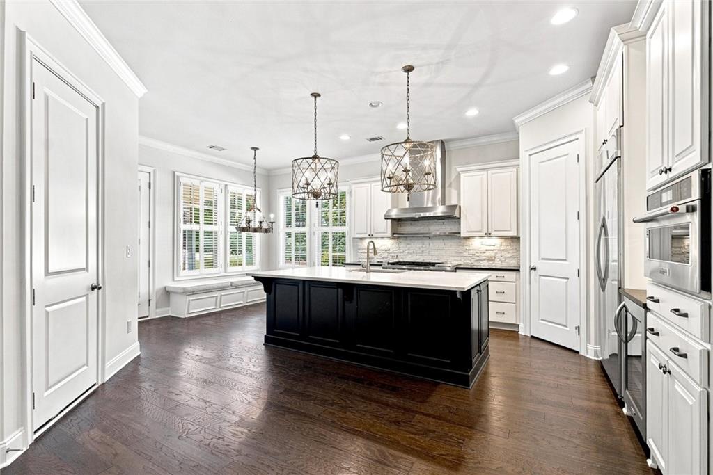 2117 Mcfarlin Lane