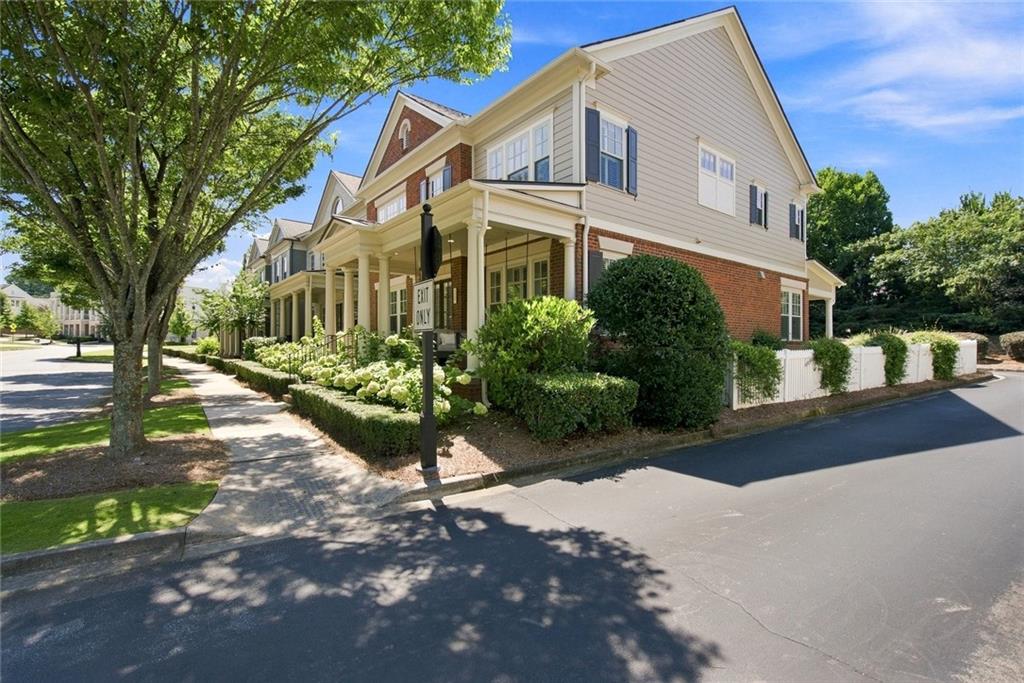 2117 Mcfarlin Lane