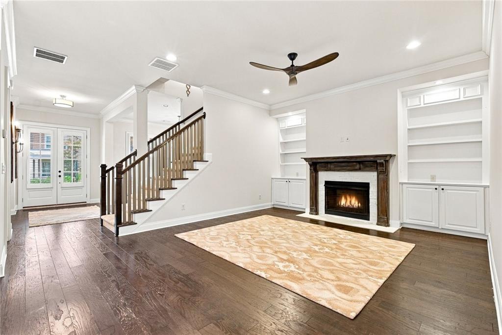 2117 Mcfarlin Lane