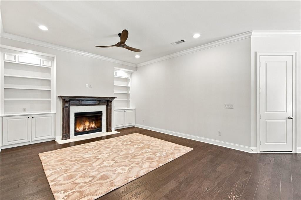 2117 Mcfarlin Lane