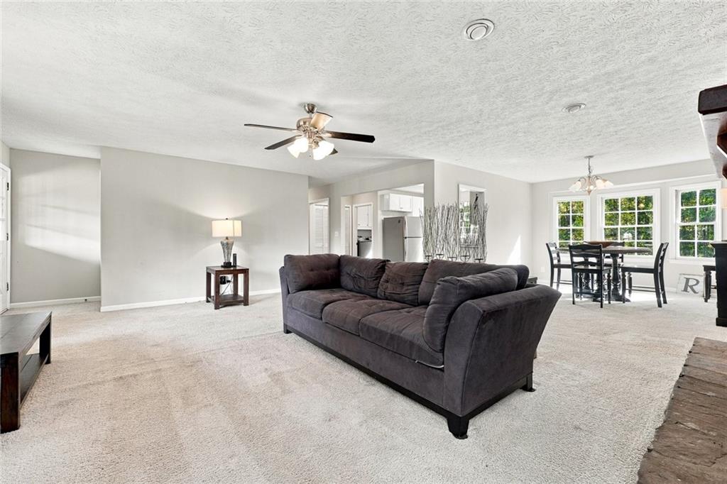 2815 Mountain Road