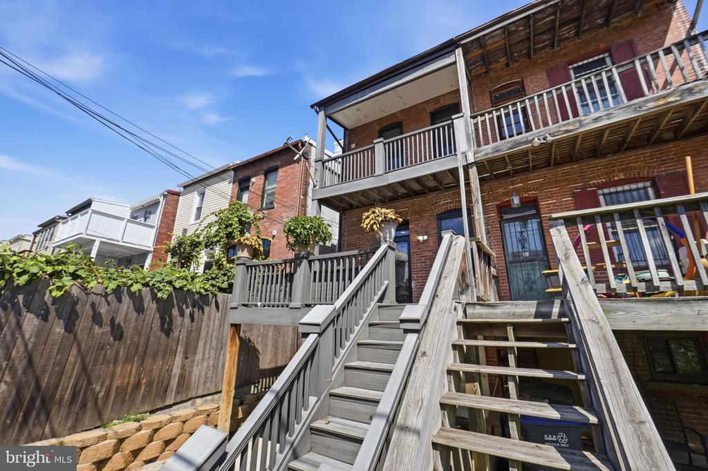 126 SEATON PLACE NW