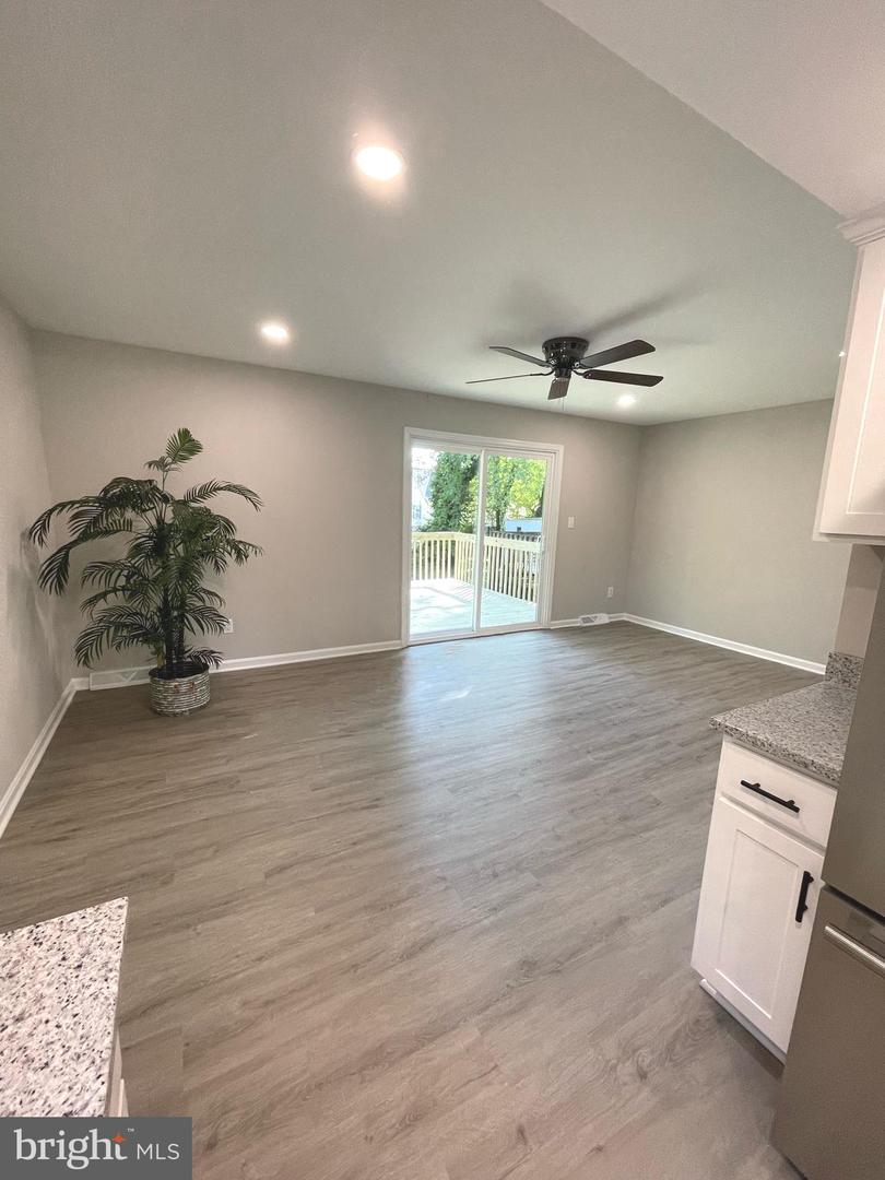 421 Broadwater Rd