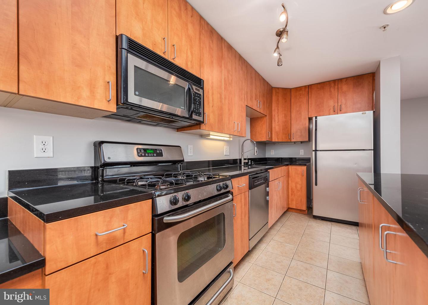 1006 Primrose Rd #303