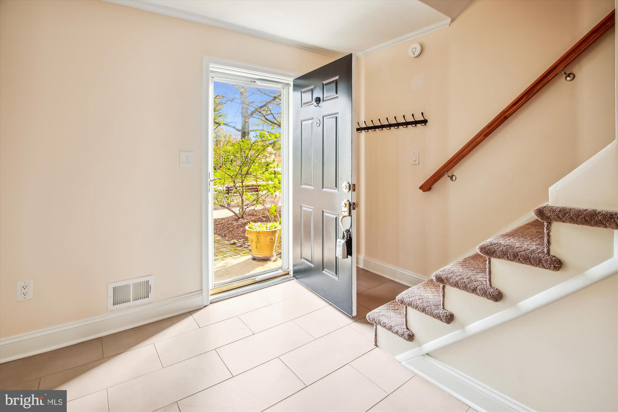 2 Georgetown Ct #1-2