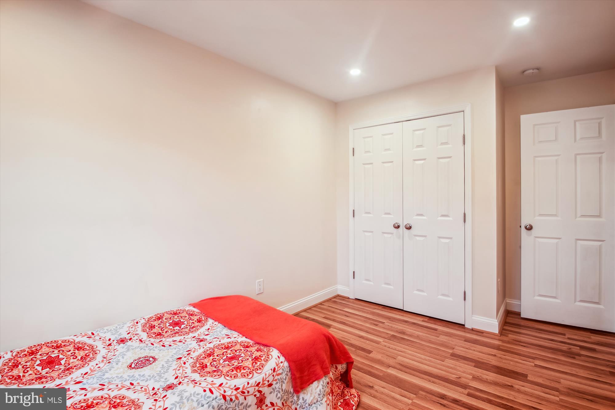 2 Georgetown Ct #1-2