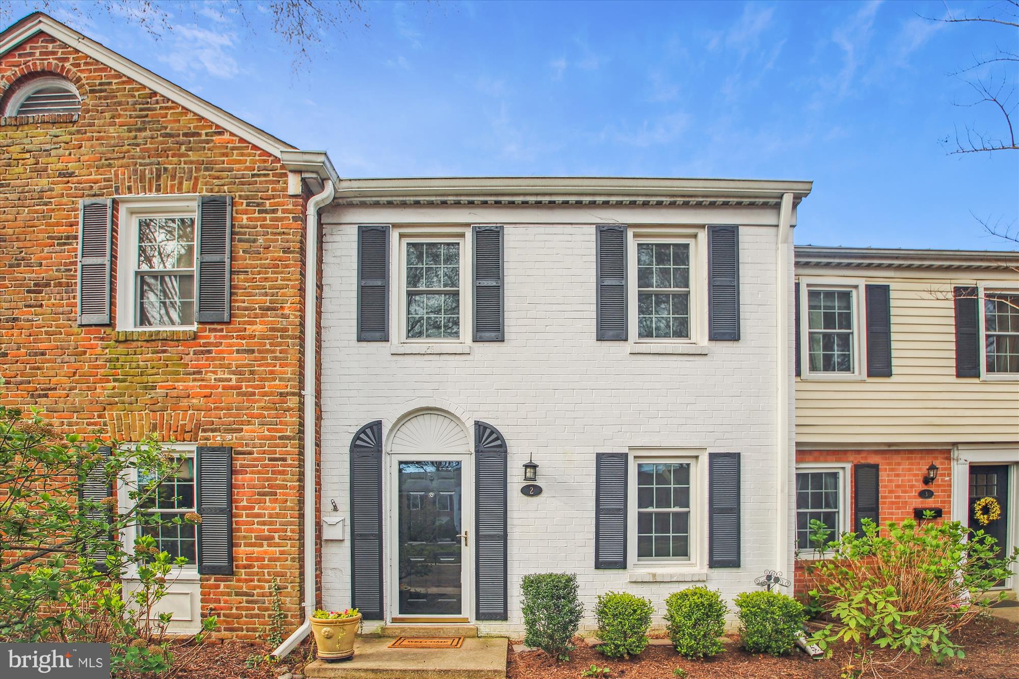 2 Georgetown Ct #1-2