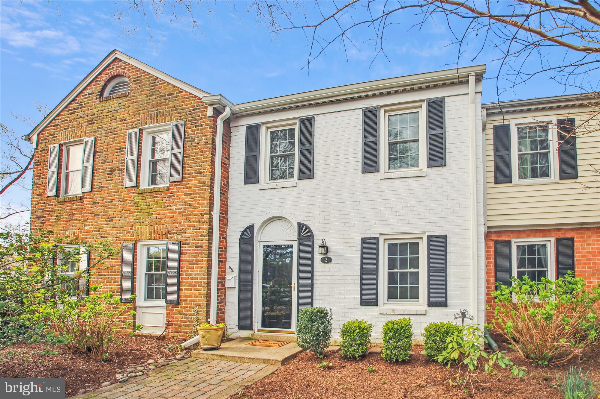 2 Georgetown Ct #1-2