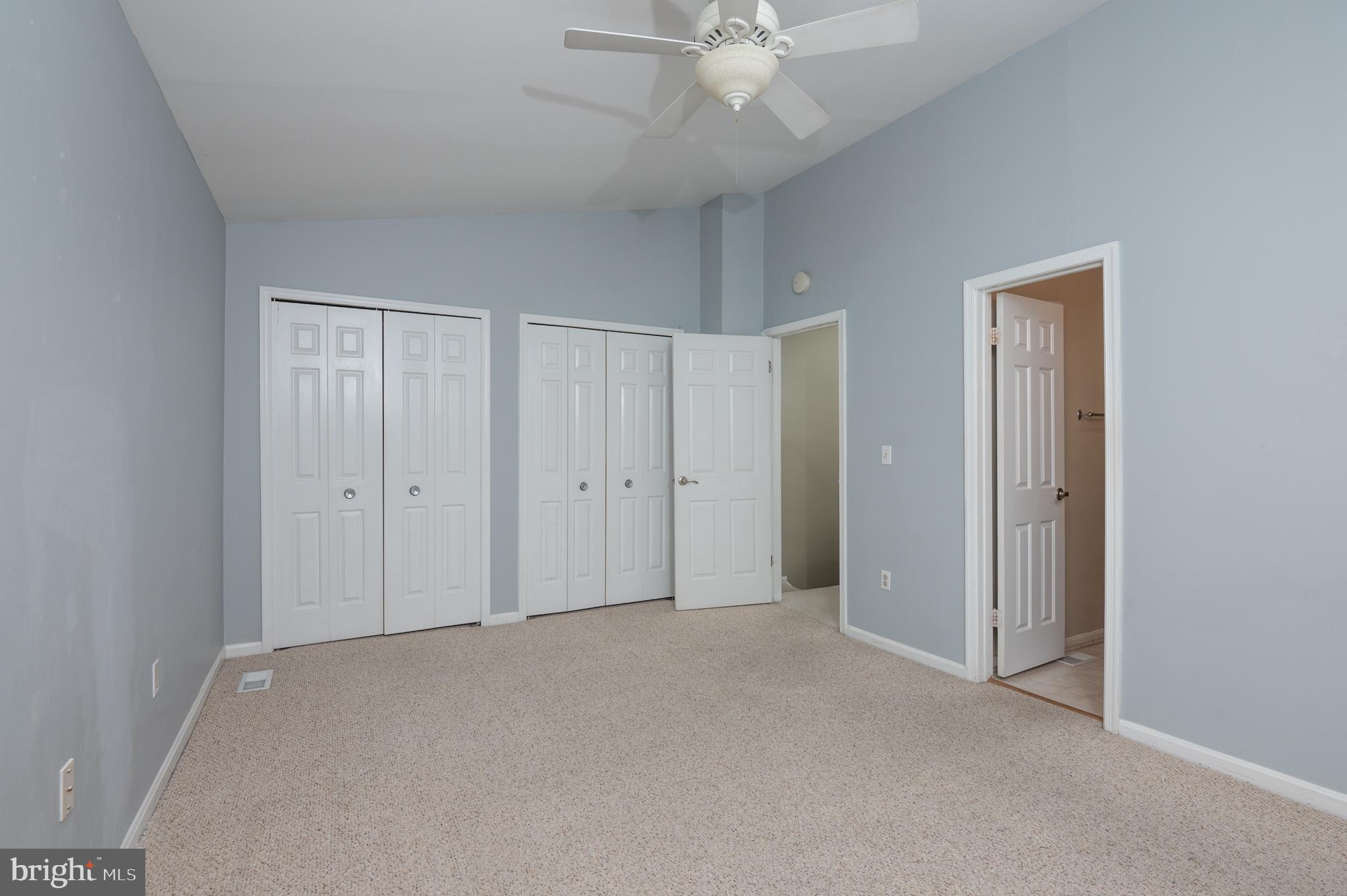 10 MUIR WOODS CT