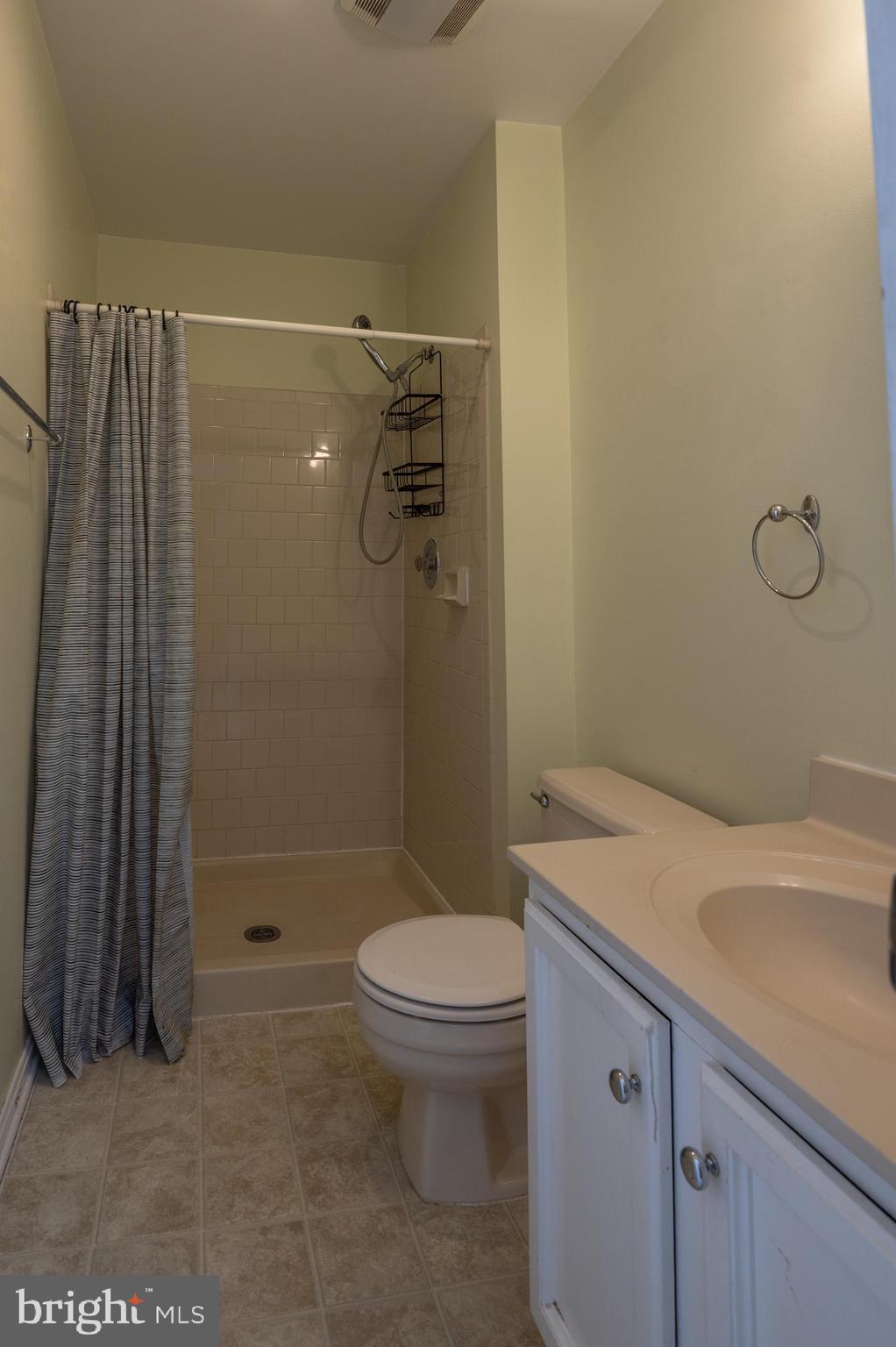10 MUIR WOODS CT