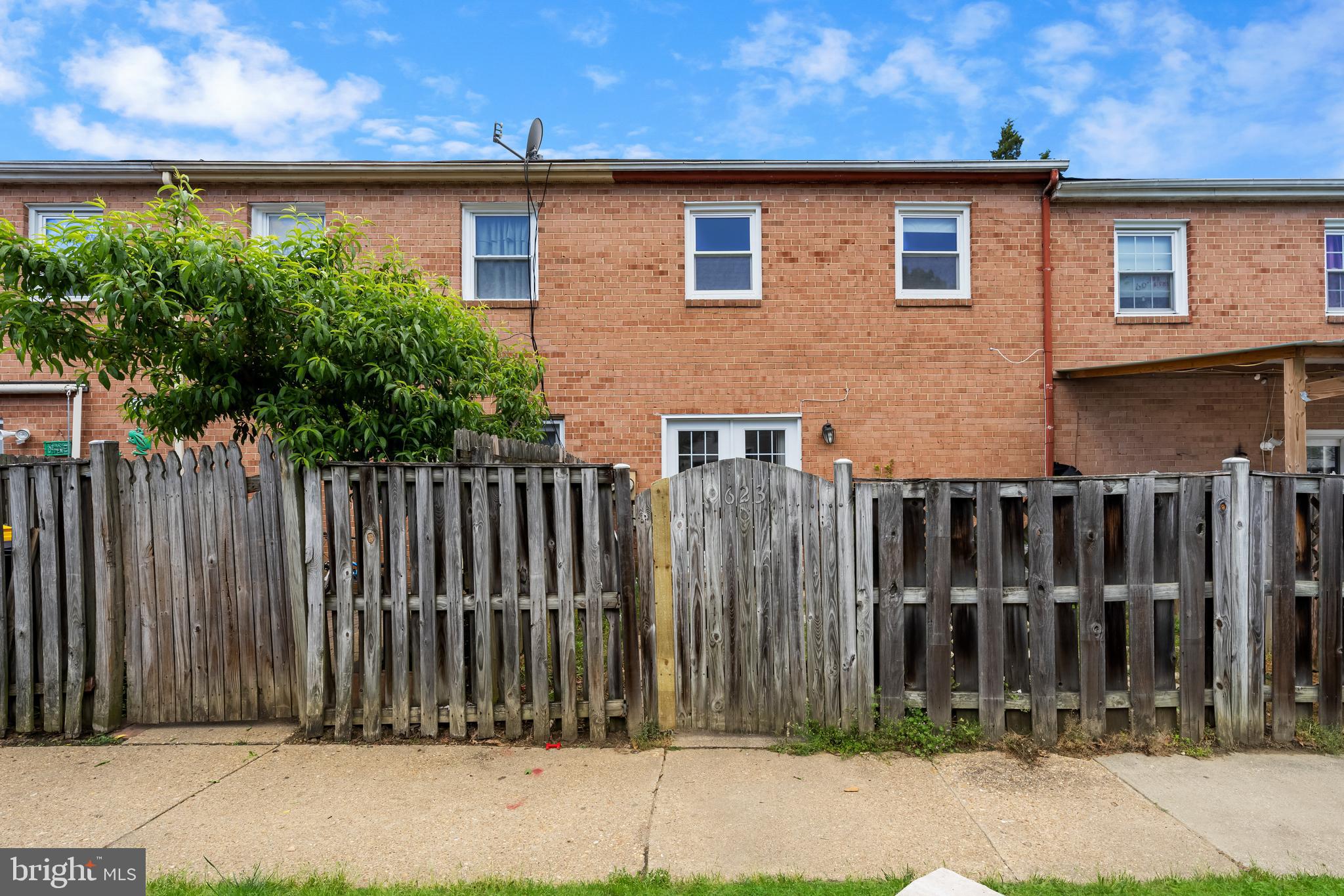 623 BYWATER RD