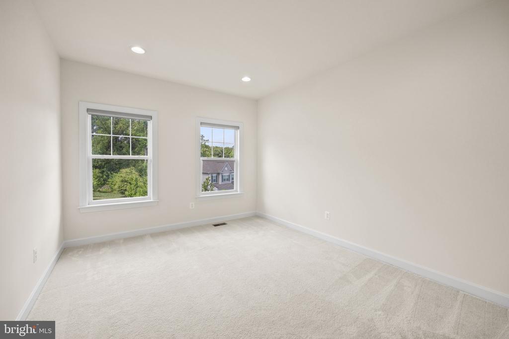 151 Moore Rd