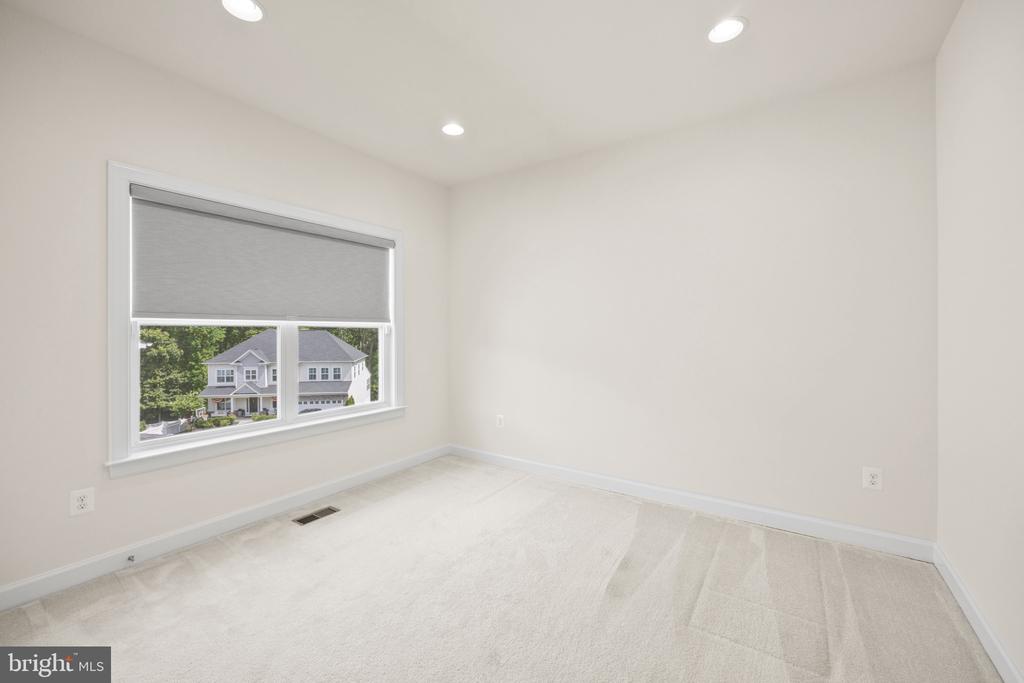 151 Moore Rd