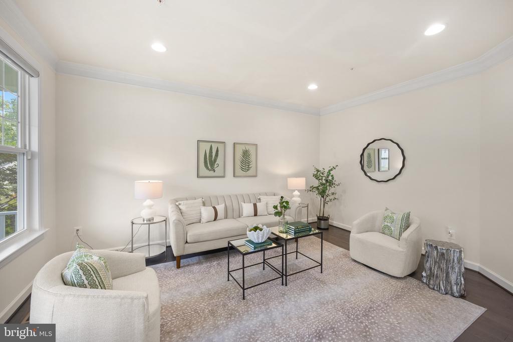 151 Moore Rd