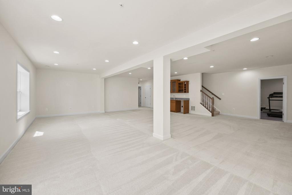 151 Moore Rd