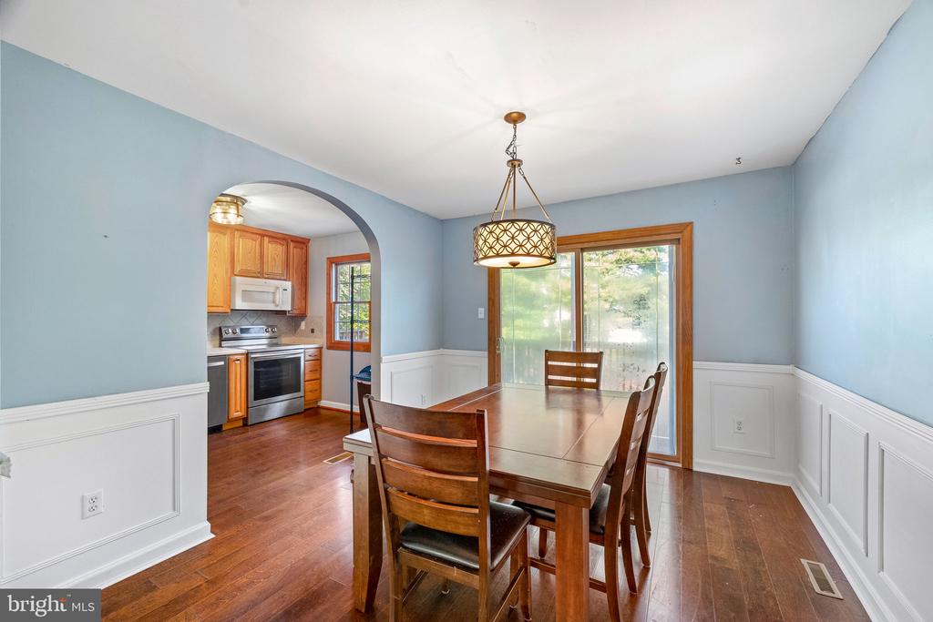 1195 ANNIS SQUAM HARBOUR
