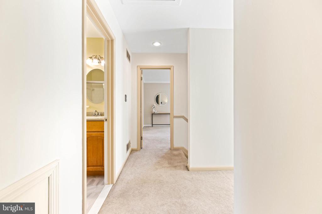 300 Windfern Ct