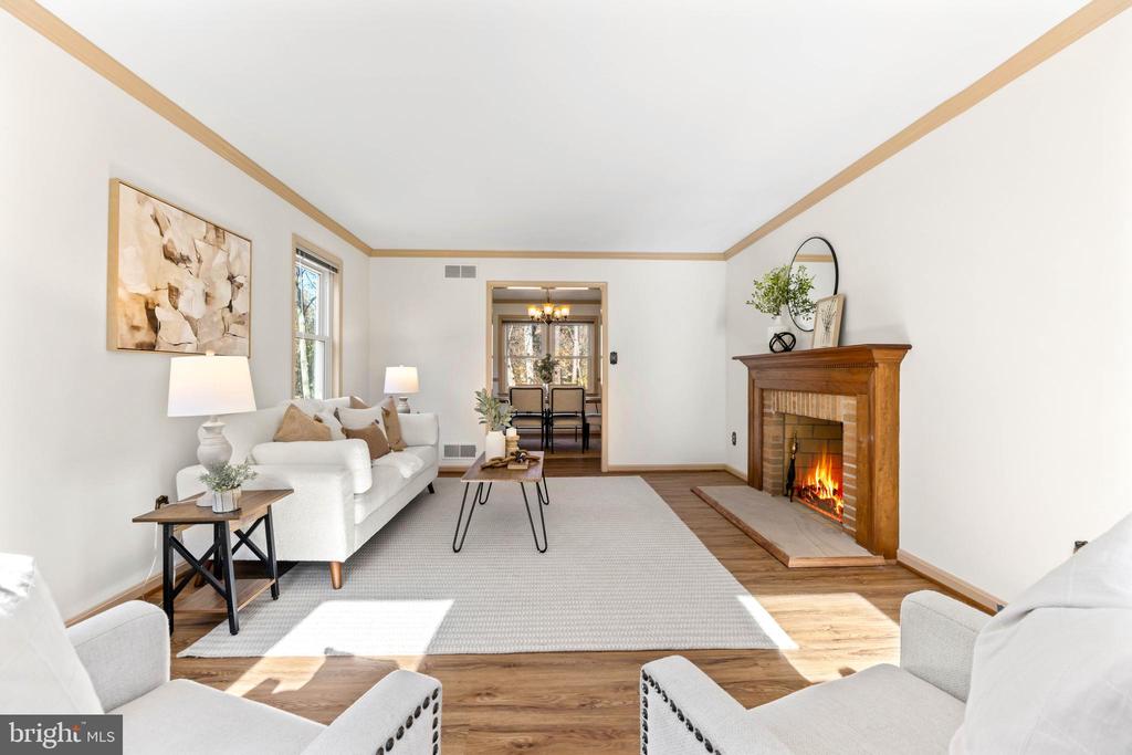 300 Windfern Ct
