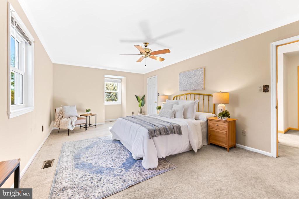 300 Windfern Ct