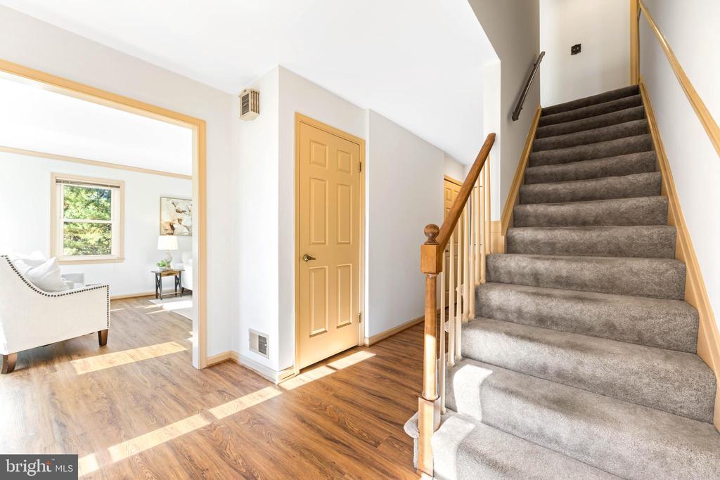 300 Windfern Ct
