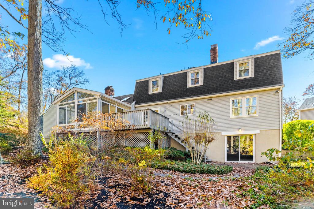300 Windfern Ct