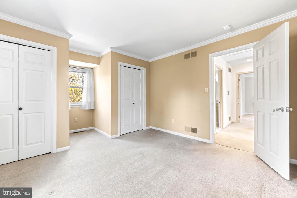 300 Windfern Ct