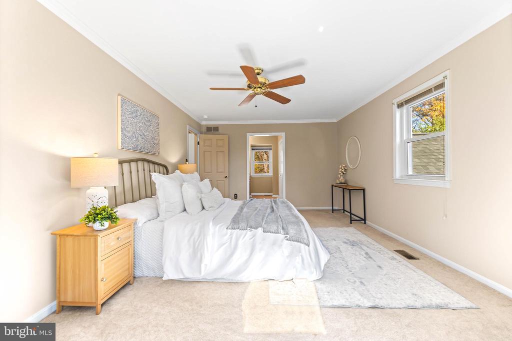 300 Windfern Ct