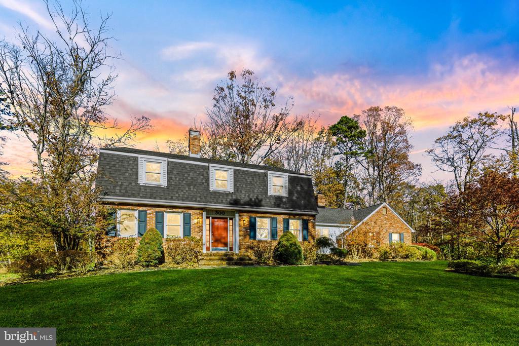 300 Windfern Ct