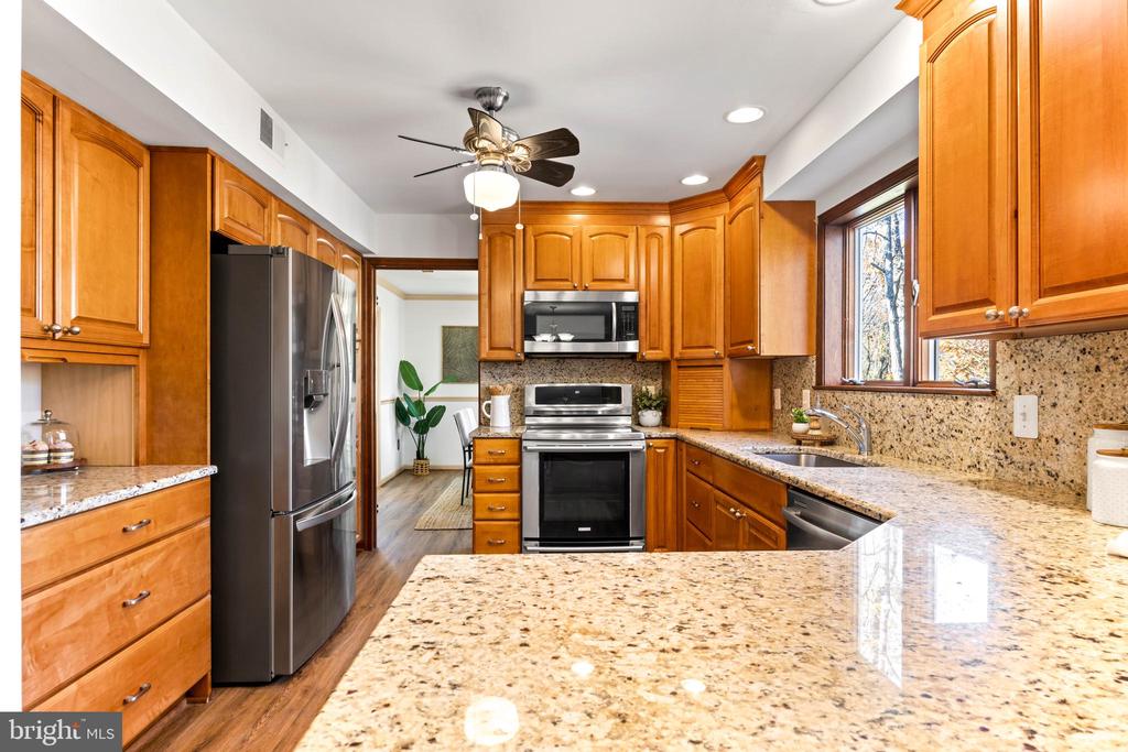 300 Windfern Ct