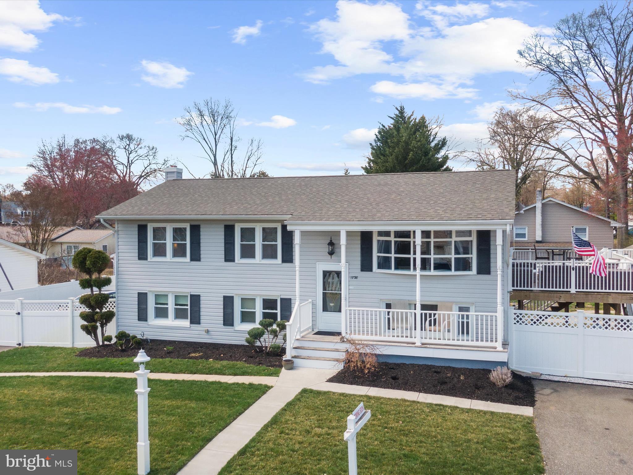 1738 Fairhill Dr