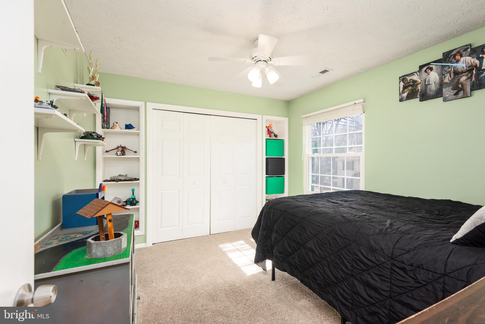 48 Fox Run Way