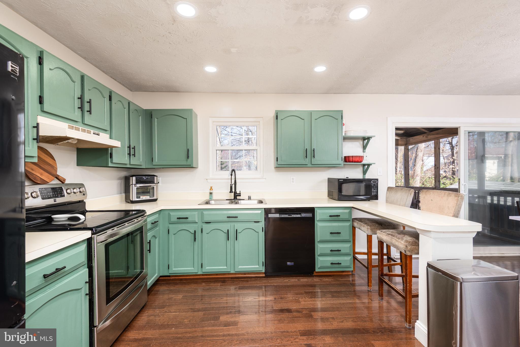 48 Fox Run Way