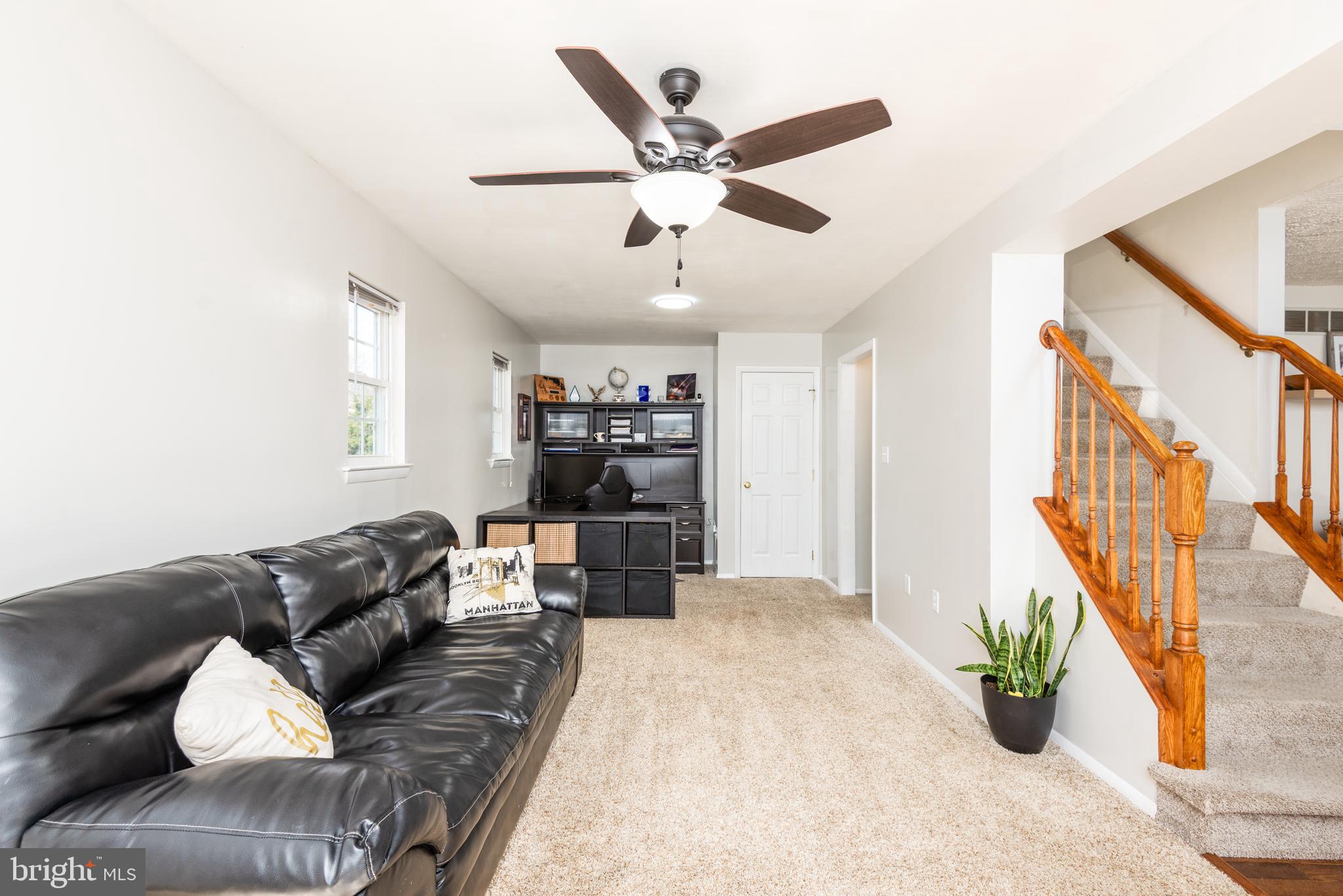 48 Fox Run Way