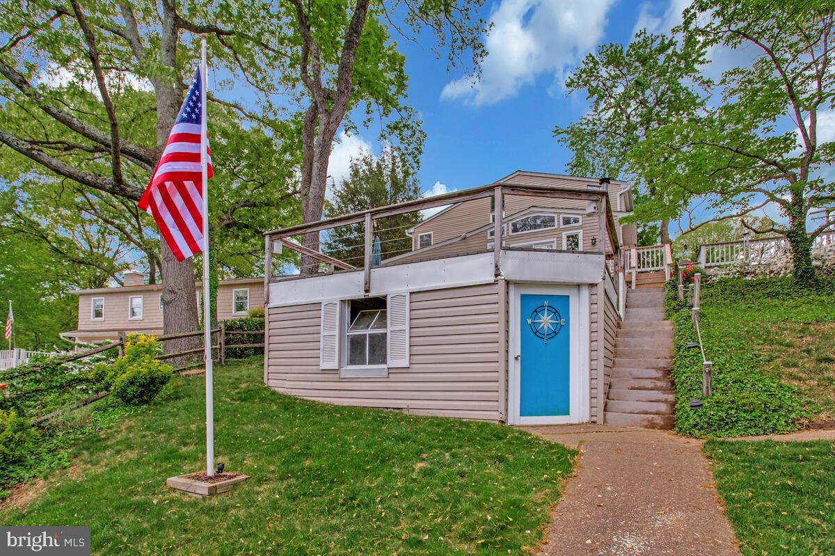 611 Cypress Rd