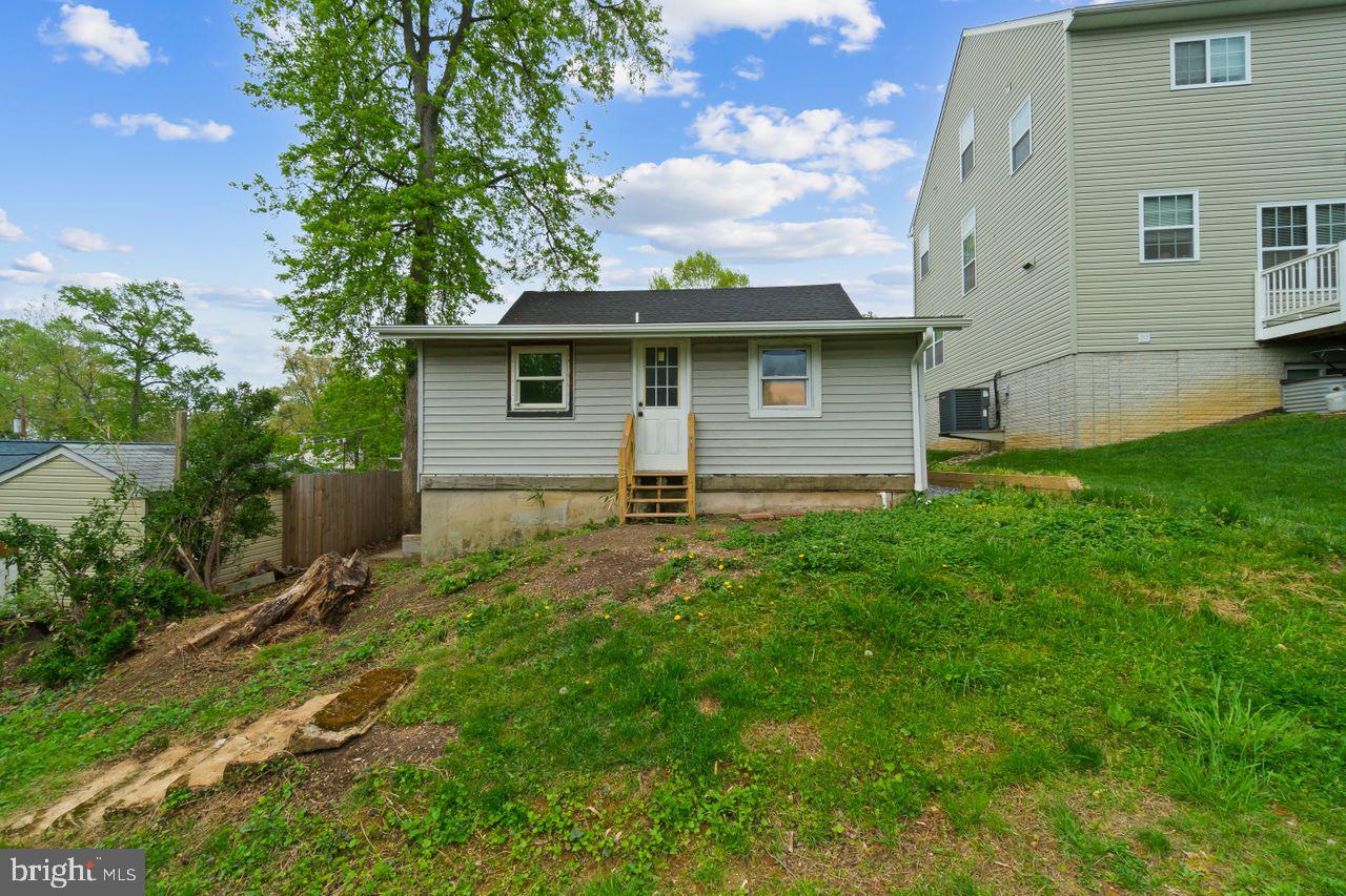 5 Dogwood Rd