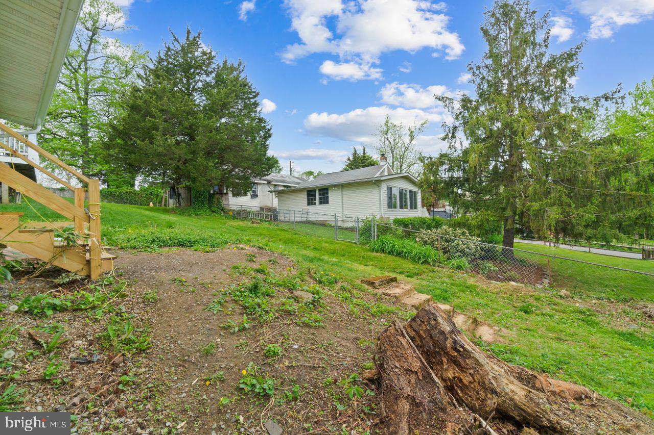5 Dogwood Rd