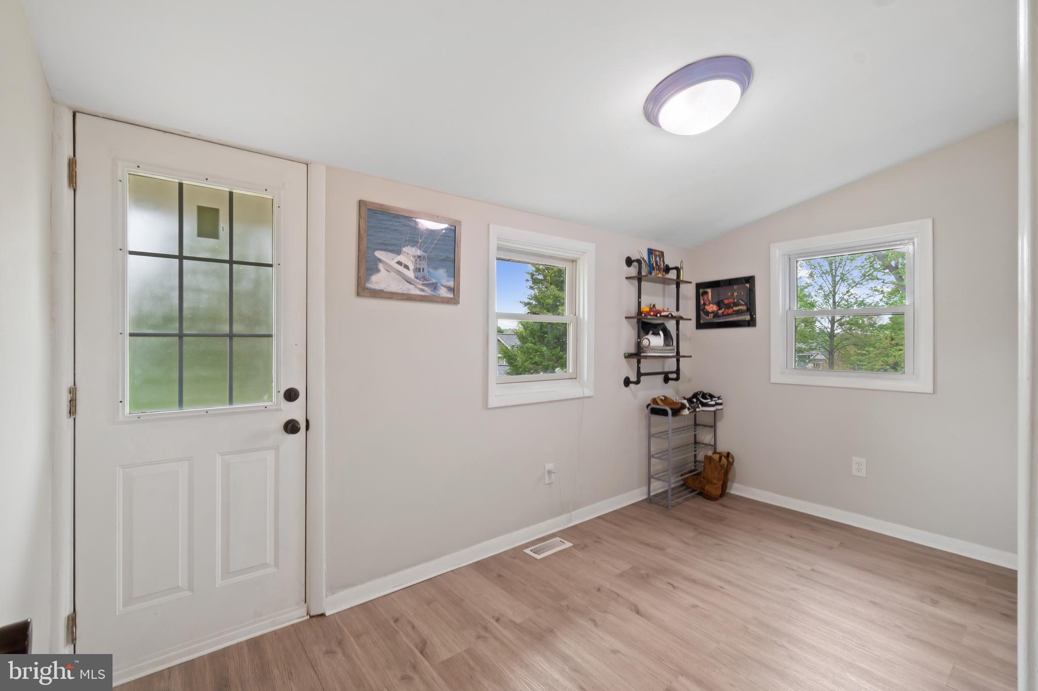 5 Dogwood Rd